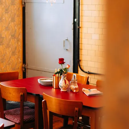 Molo Rouge - Boutiquehotel & Cafe *