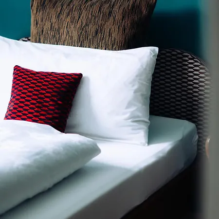 Molo Rouge - Boutiquehotel & Cafe 여관