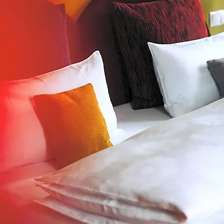 Molo Rouge - Boutiquehotel & Cafe *