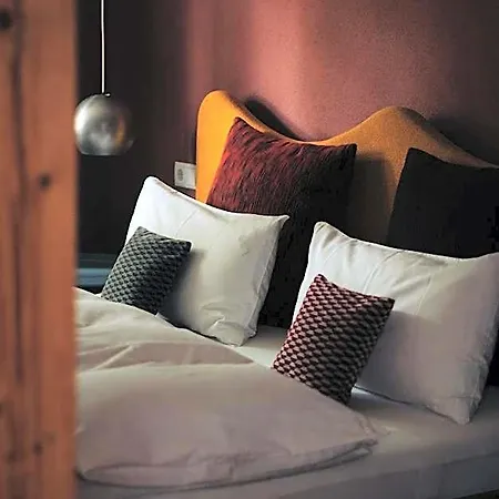 Molo Rouge - Boutiquehotel & Cafe *