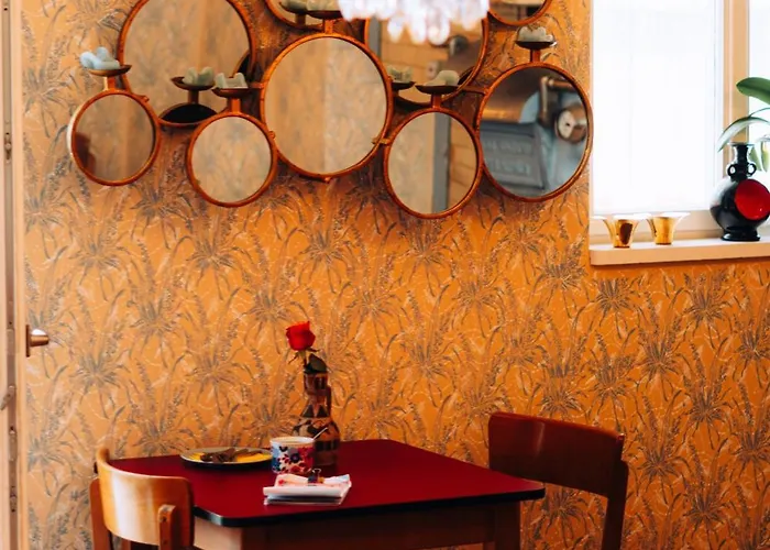 Molo Rouge - Boutiquehotel & Cafe Värdshus Wunsiedel